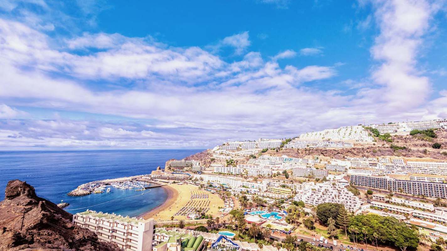 Budget-Friendly Accommodations: The Canary Islands’ Top Picks for Thrifty Travelers