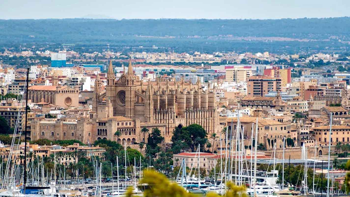 Mallorca Travel Guide: The Sparkling Jewel of the Mediterranean